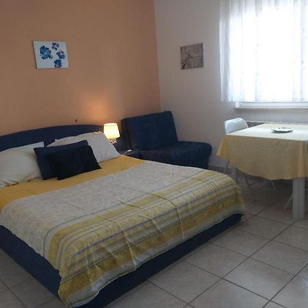 Studio apartments, Balica Rat Omiš Esterno foto