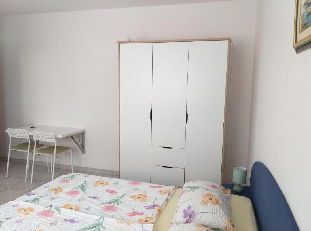 Studio apartments, Balica Rat Omiš Esterno foto